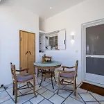 Visionresidences Paros بيت للعطل *