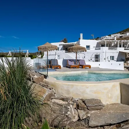 3 Paros Season * Paro